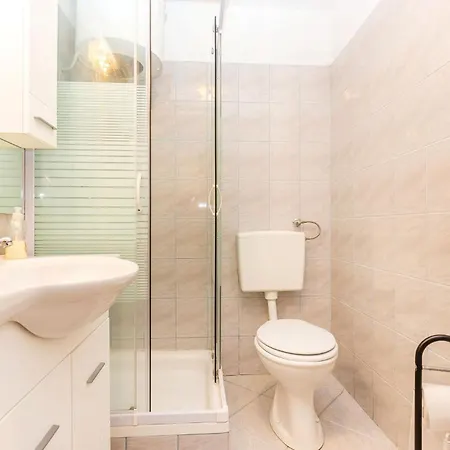 Gorgeous In With Wifi