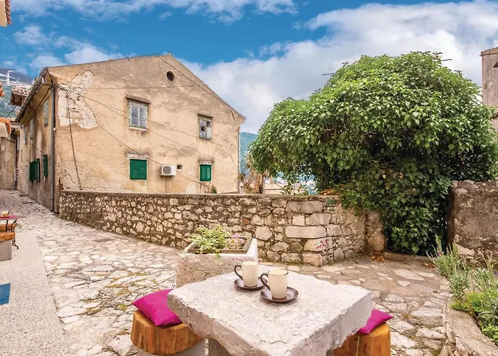 Gorgeous In With Wifi Apartment Bakar