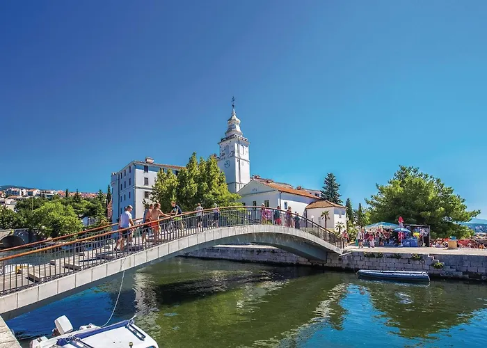 Gorgeous In With Wifi *